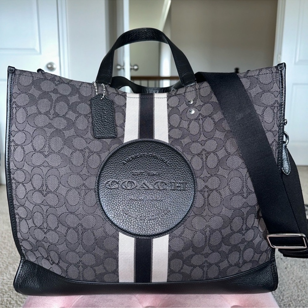 COACH 100% Authentic Coach Dempsey 40 Carryall Bag.